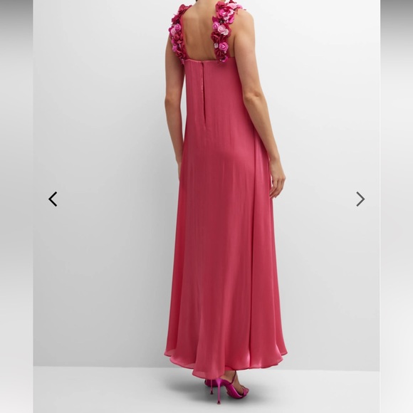 Badgley Mischka Collection
Floral Beaded-Strap Overlay Gown size 6 - Picture 4 of 12